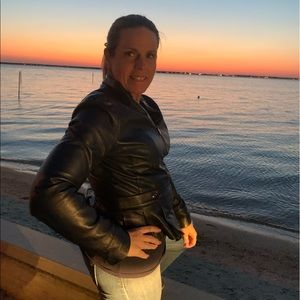 Meet your Posher, Dawn